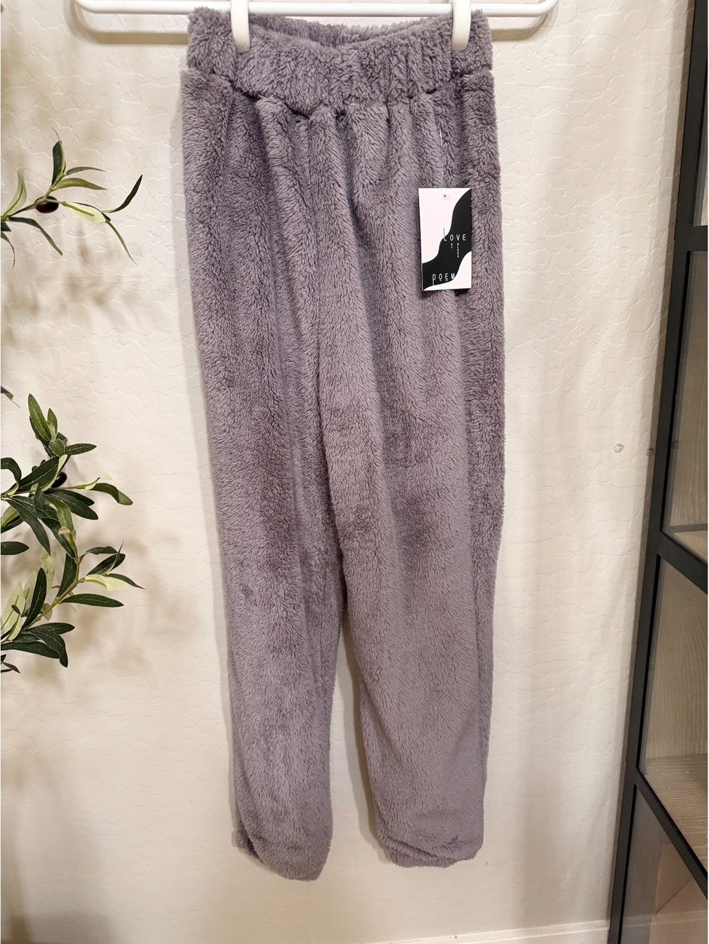 NWT Women’s Two Piece Cozy Set - Picture 6 of 9
